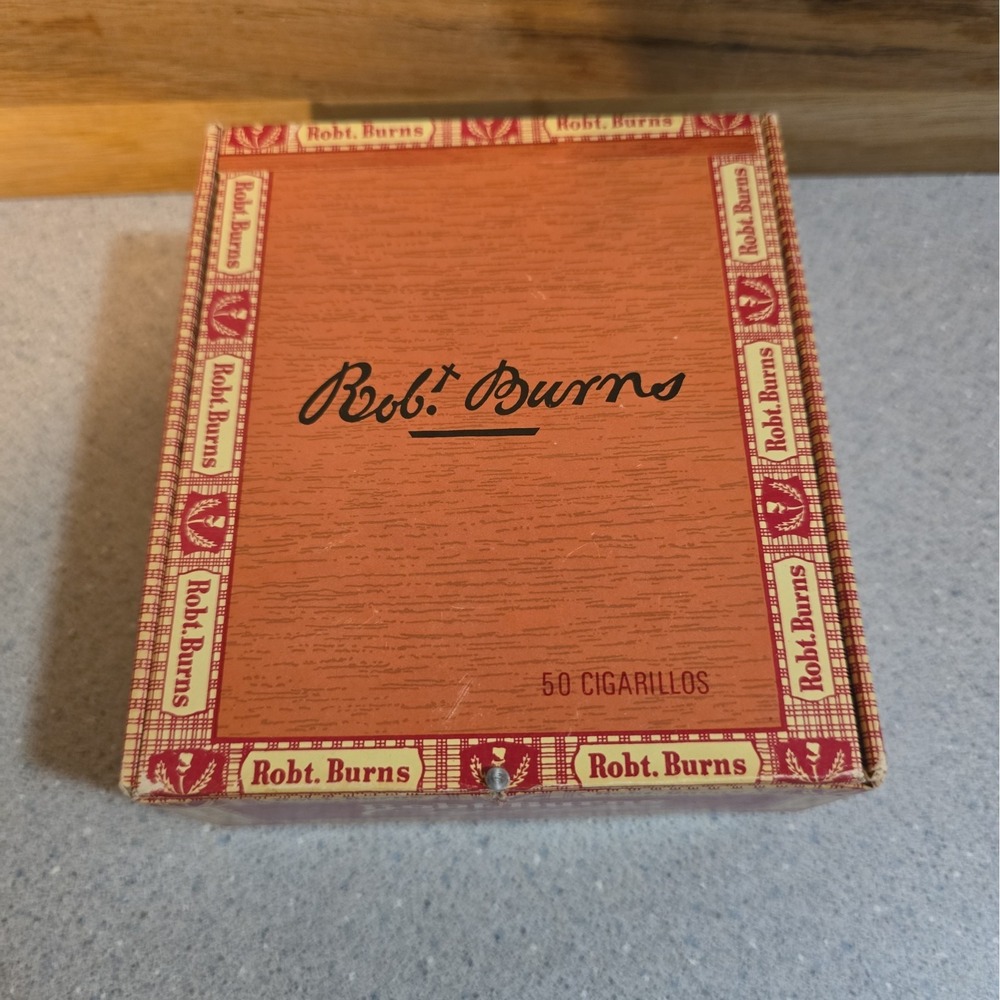Vintage 1950s Robt. Burns Five Cents Cigarillos Box General Cigar Co Inc 5"x4"